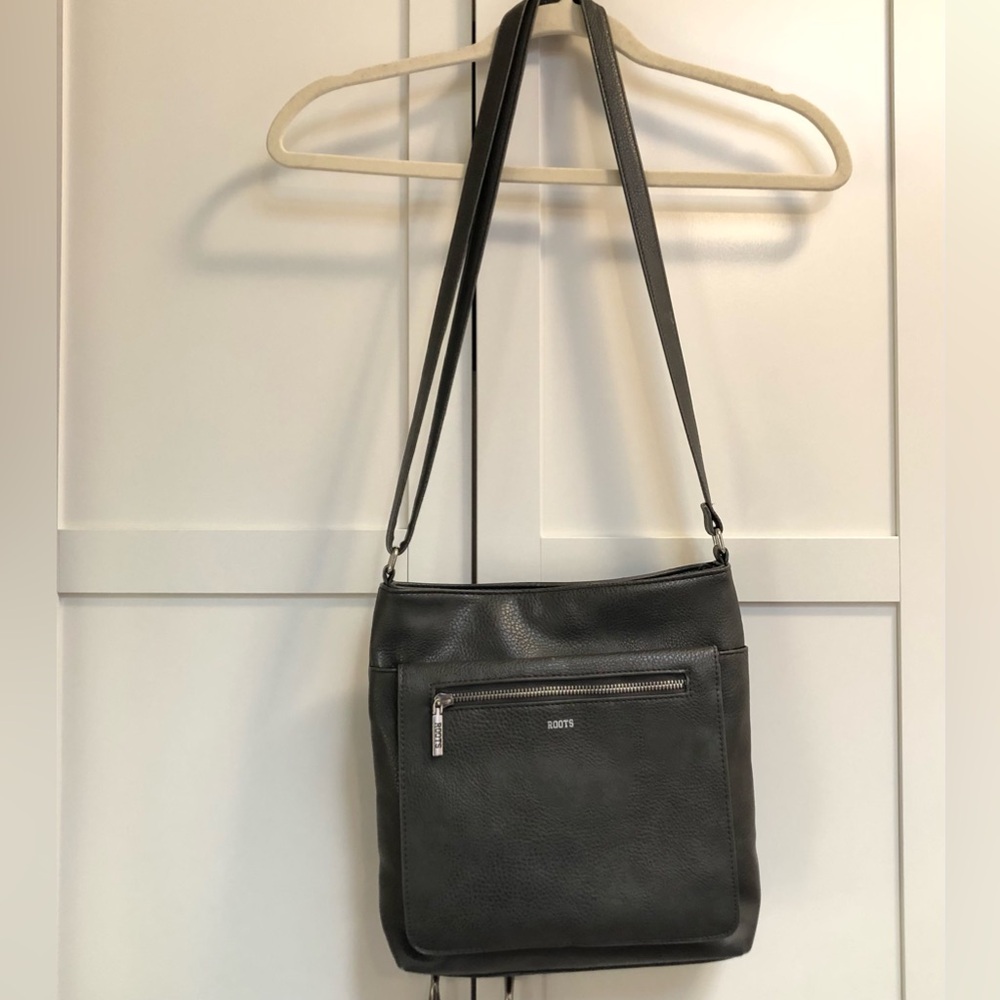 Roots Grey Leather Crossbody Bag EUC